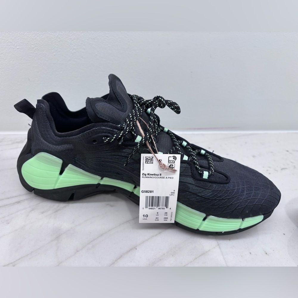 Reebok Zig Kinetica II Black Running with Neon Mint Green Accents Size 10 Men